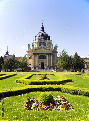 szechenyi bath in budapest