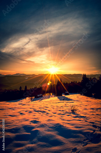 Sunset in the mountains © Sebestyen