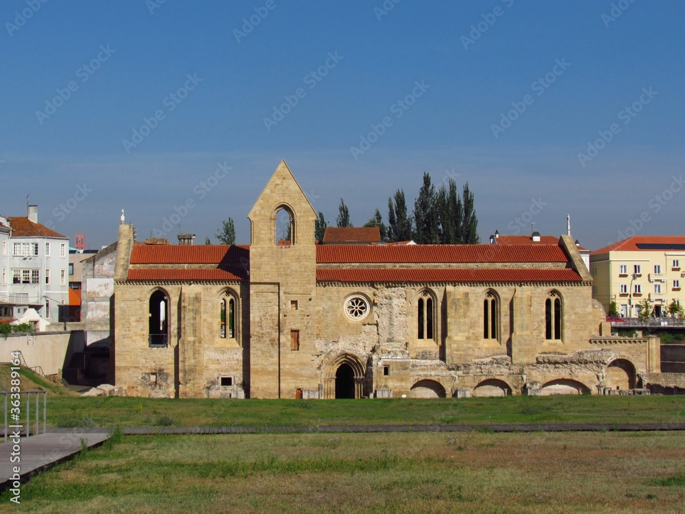 Mosteiro de Santa Clara Velha - Portugal