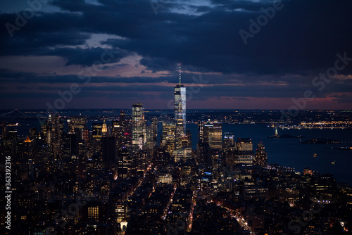 Vista aerea de New York city, corazon de los Estados unidos desde uno de sus rascacielos. 