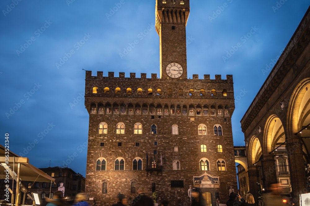 Palazzo Vecchio in Piazza della Signoria at night