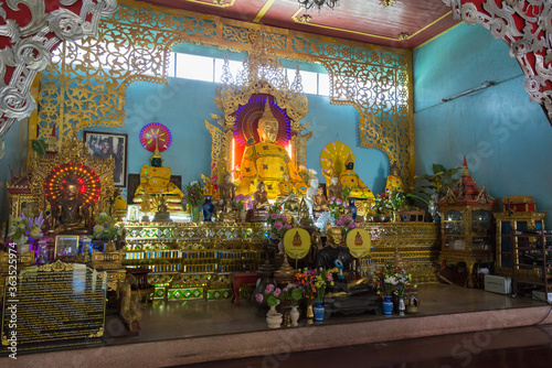 Wat Chong Klang and Wat Chong Kham in Mae Hong Son, Thailand. © beibaoke