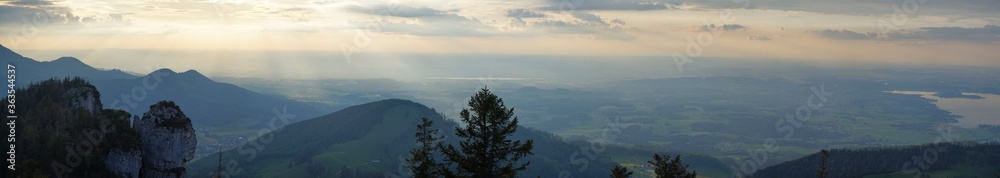Mega-Panorama am Abend hoch über den Chiemsee Mega-Panorama am Abend hoch über den Chiemsee