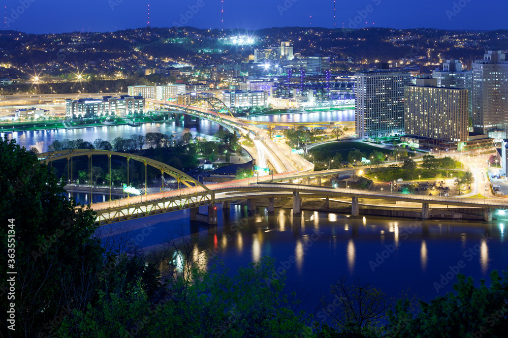 Bridges over the Monongahela River and Allegheny River in Pittsburgh