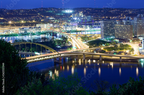 Bridges over the Monongahela River and Allegheny River in Pittsburgh © Jose Luis Stephens