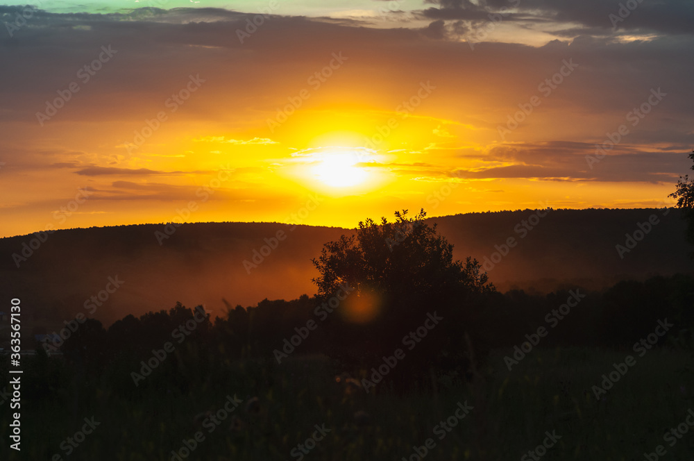 Fototapeta premium sunset in the mountains
