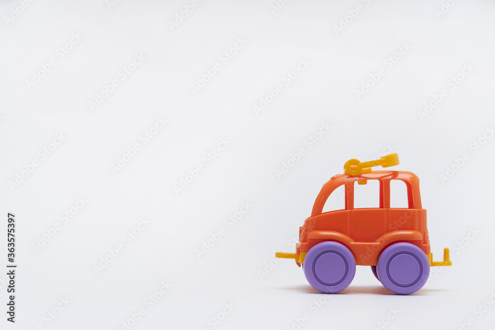 Naklejka premium Toy car on white background