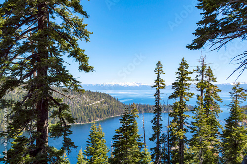 Fototapeta Naklejka Na Ścianę i Meble -  looking north from emerald bay toward the larger part of lake tahoe in california