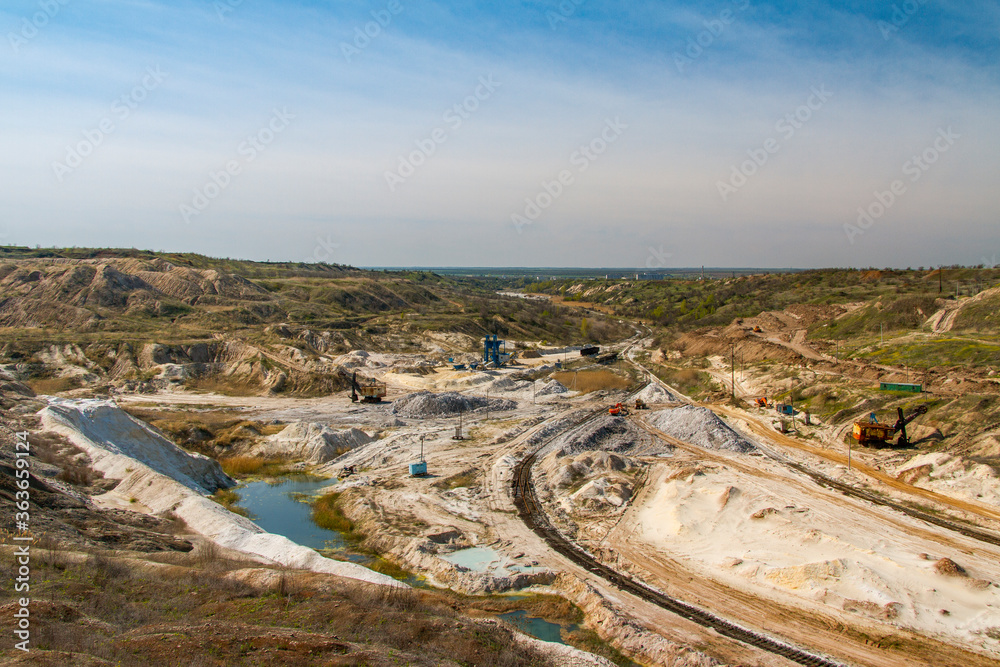 Extraction of refractory clay