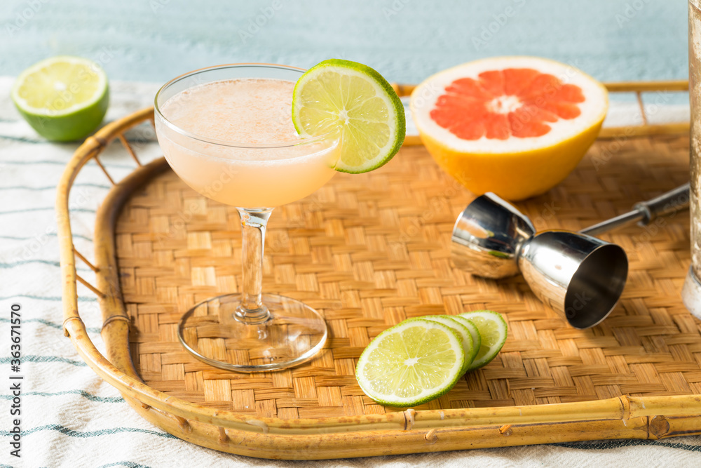 Fototapeta premium Boozy Rum Hemingway Daiquiri