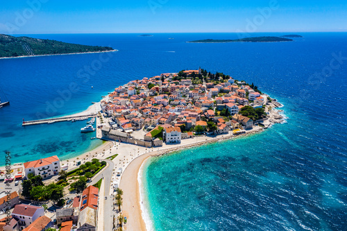 Obraz na płótnie Aerial view of Primosten old town, amazing sunny landscape, Dalmatia, Croatia. Famous tourist resort on Adriatic sea coast. w salonie