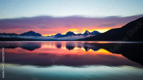 Sunrise over lake © Mahin