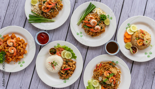 Thai Food Mixes with Pad Thai 