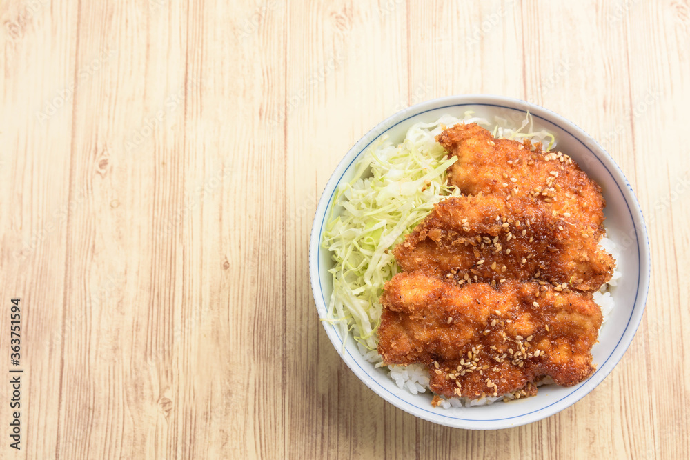 チキンカツ丼