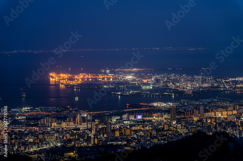 六甲山系の摩耶山から見た神戸の夜景