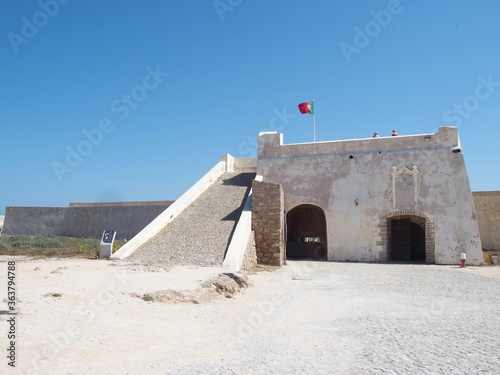 Rampe zu einer Bastion der Festung von Sagres Portugal photo