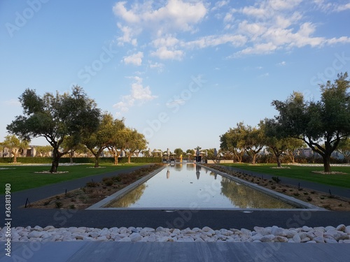 Wallpaper Mural Abendstimmung in einer luxuriösen Hotelanlage in Meia Praia nahe Lagos Portugal Torontodigital.ca