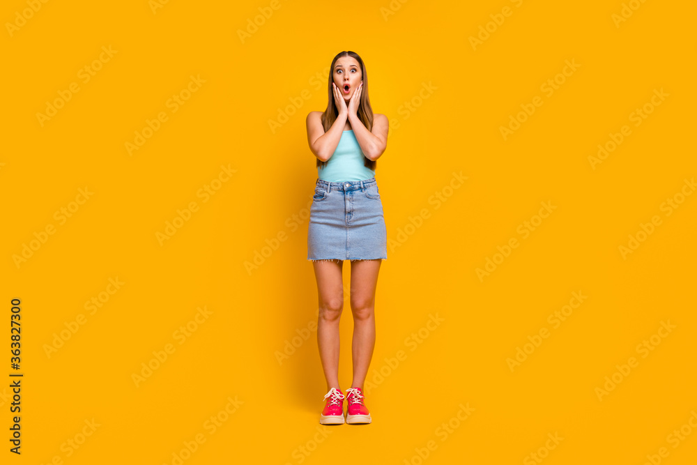 Full length body size view of her she nice-looking attractive lovely charming amazed cheerful straight-haired girl isolated over bright vivid shine vibrant yellow color background Full length body size view of her she nice-looking attractive lovely charming amazed cheerful straight-haired girl isolated over bright vivid shine vibrant yellow color background