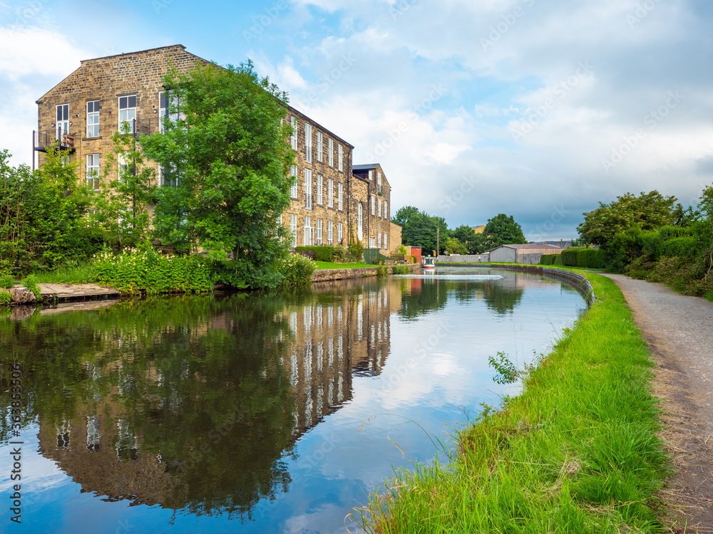 Leeds-Liverpool canal