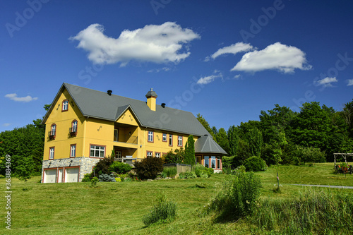 Nice and big house ont the countryside in Quebec, Canada
