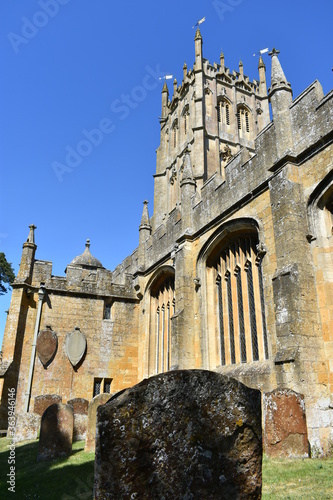 England, Gloucestershire, Cotswolds, Chipping Campden, houses and church