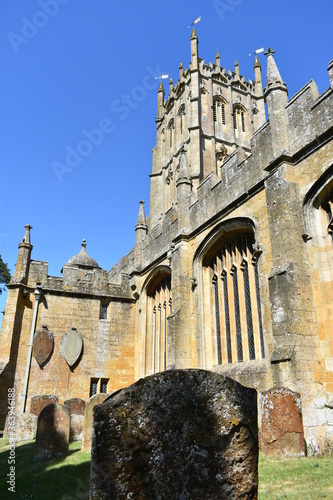 England, Gloucestershire, Cotswolds, Chipping Campden, houses and church