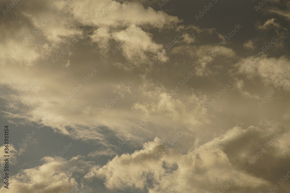 Reiner Wolken Himmel mit Licht Stimmung Reiner Wolken Himmel mit Licht Stimmung