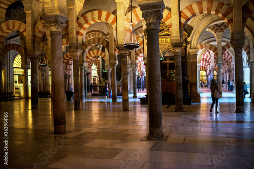 Mezquita de Córdoba la Mosquée-cathédrale de Cordoue © Julien