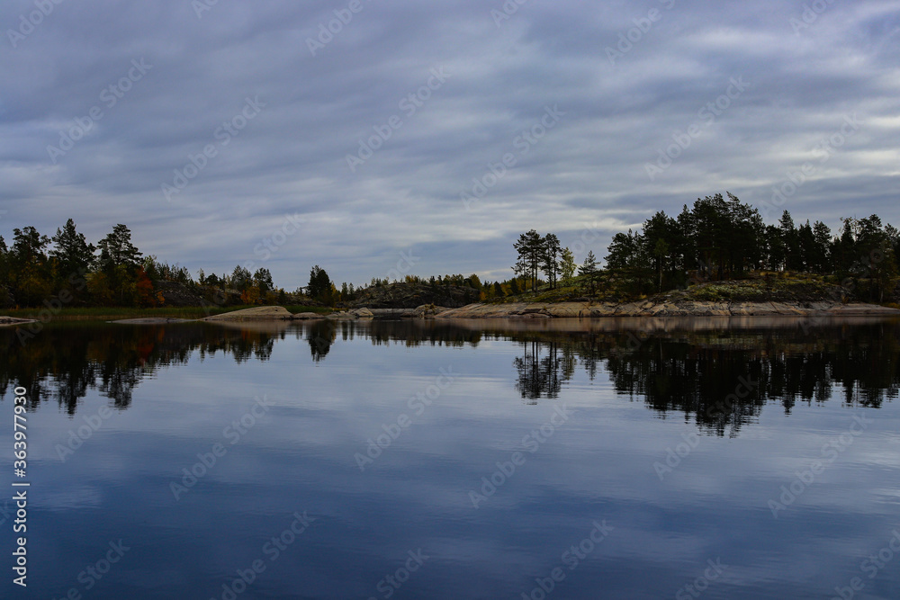 Obraz premium reflection in water, beautiful scenery
