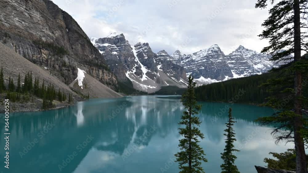 A timelapse movie of Moraine Lake taken on a sunny evening. Banff National Park AB Canada mirror
A timelapse movie of Moraine Lake taken on a sunny evening. Banff National Park AB Canada mirror