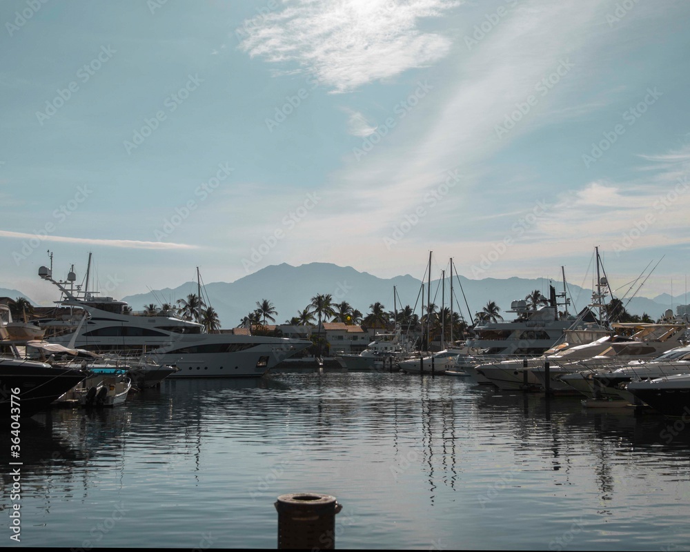 Fototapeta premium Puerto yates barcos