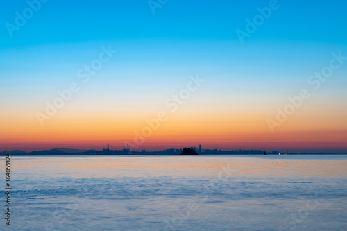 Dawn and sky at sea © Kim Sehwan