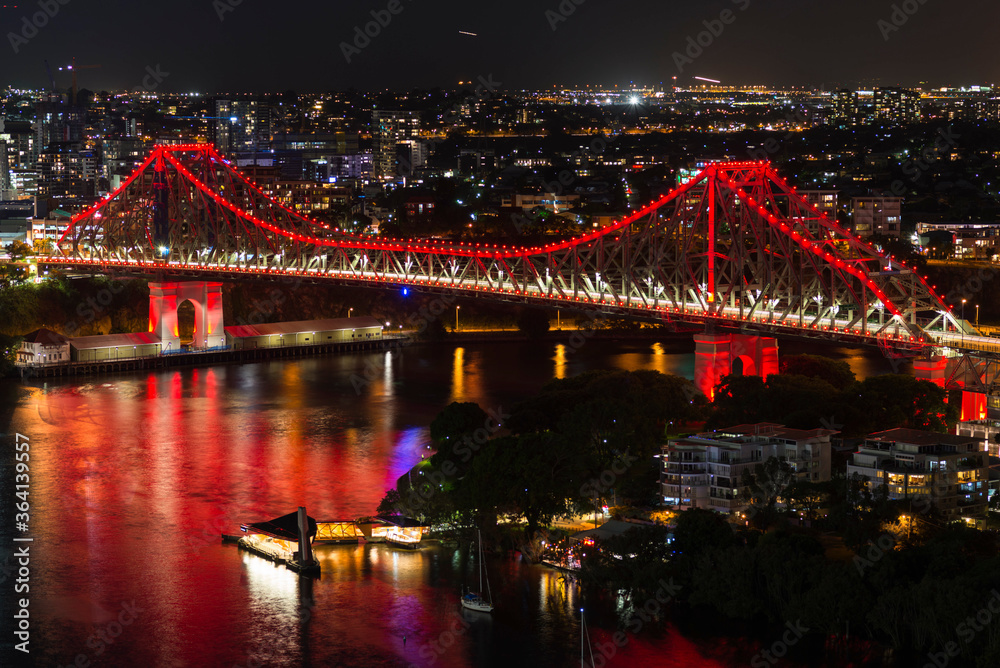 Story Bridge a heritage-listed steel cantilever bridge spanning the Brisbane River that carries vehicular, bicycle and pedestrian traffic. Brisbane, Queensland, Australia.