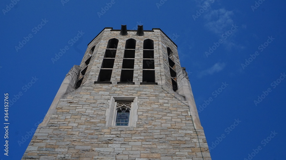 Obraz premium Chapel in the Sky