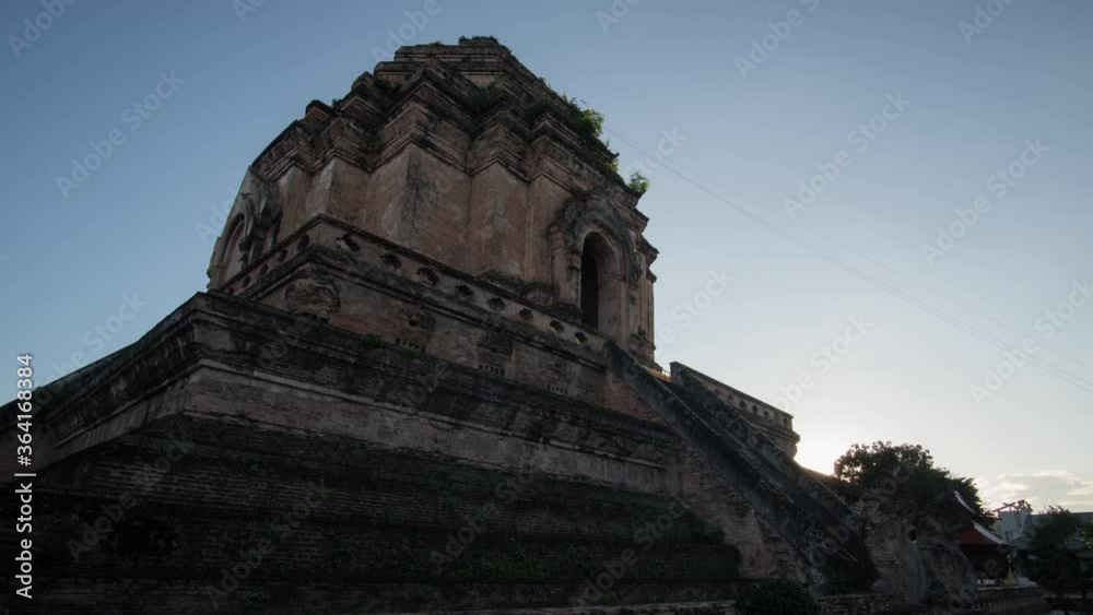 Chiang Mai Thailand - Wat Chedi Luang Buddhist Temple - Sunset Time Lapse Chiang Mai Thailand - Wat Chedi Luang Buddhist Temple - Sunset Time Lapse