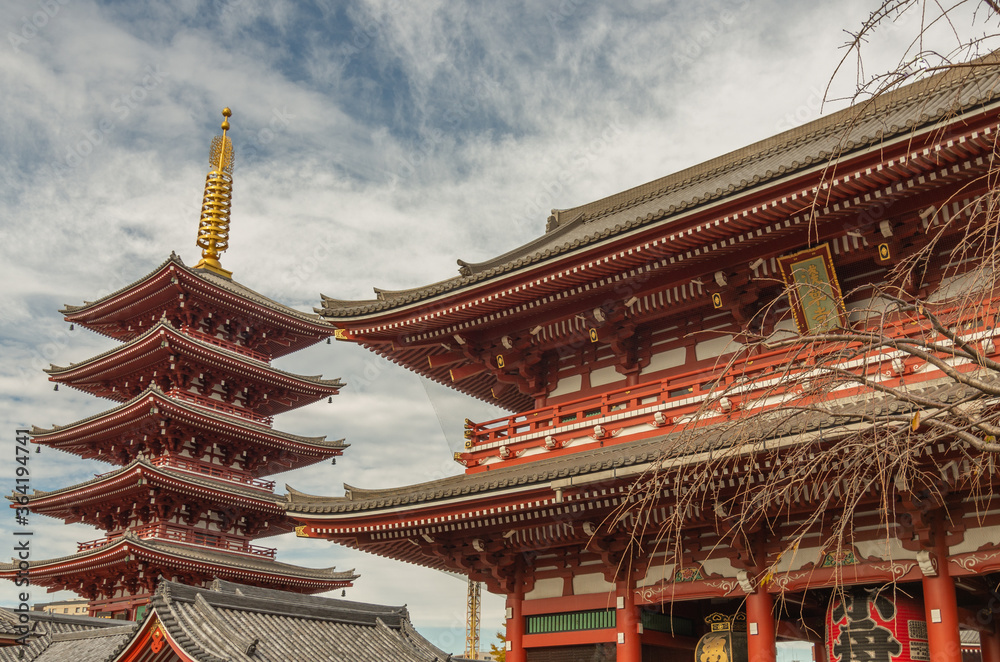 Tokyo has many beautiful and historic public areas expressing the intricate culture and spirit of Japan Tokyo has many beautiful and historic public areas expressing the intricate culture and spirit of Japan