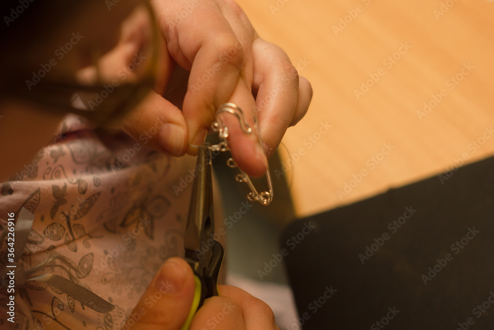 Obraz premium Creating handmade jewelry.