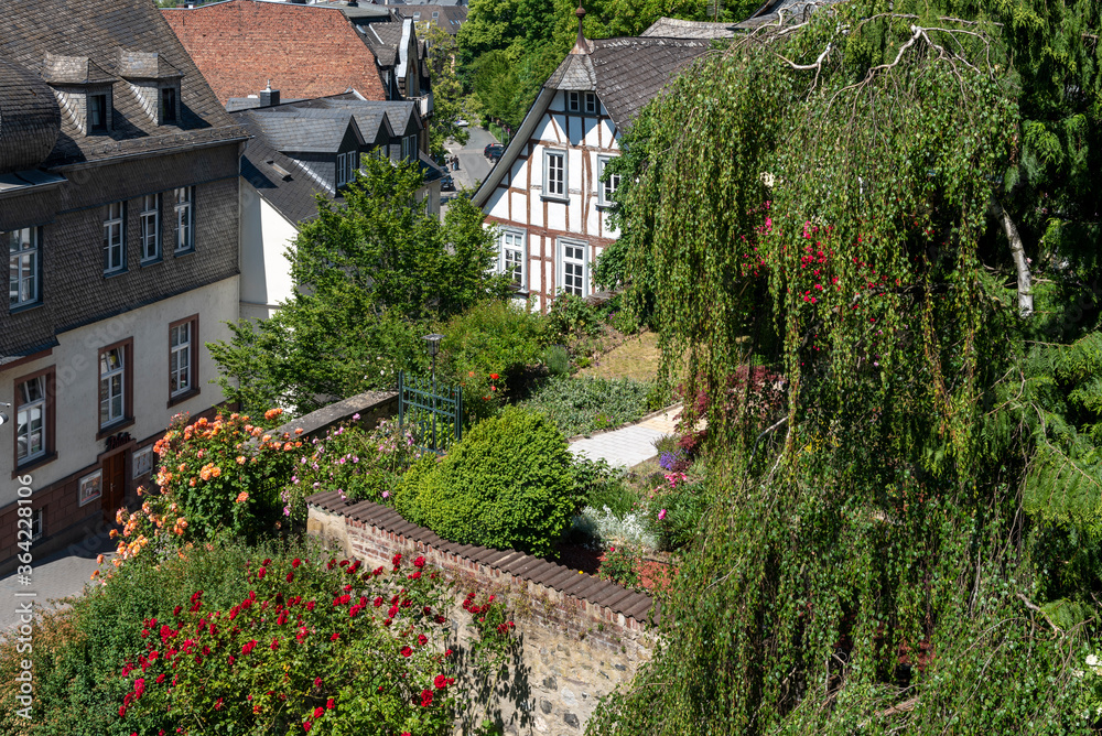 Eine Gartenanlage in der Altstadt von Wetzlar Stock Photo Adobe Stock
