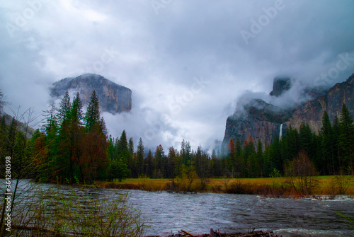 Yosemite National Park in autumn
