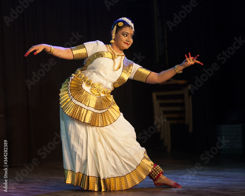 A beautiful mohiniyattam dancer

 photo
