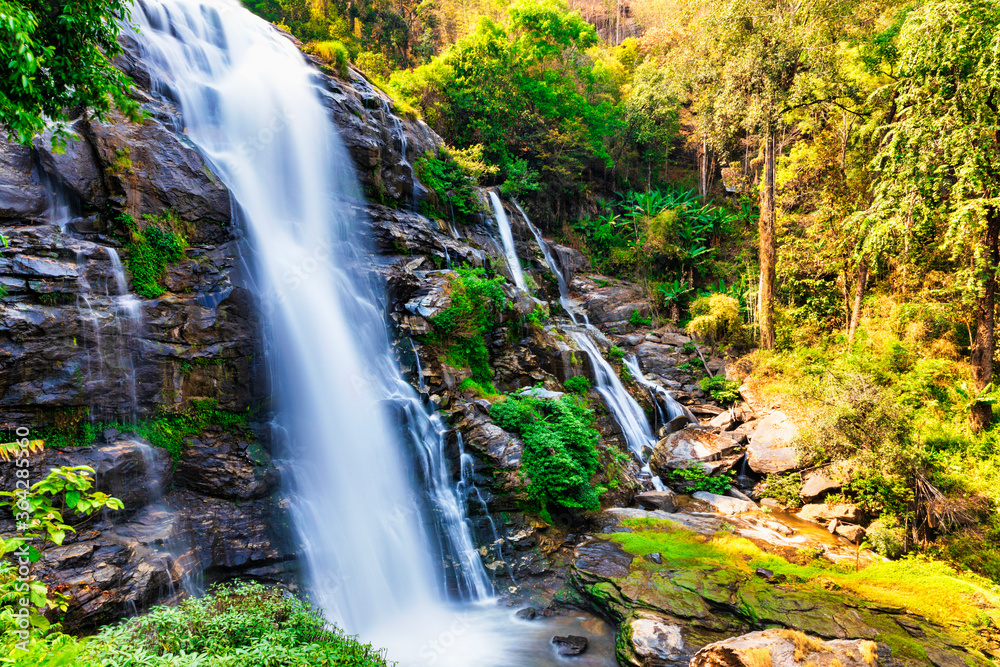 Naklejka premium Waterfall in Chaing Mai province in Northern Thailand
