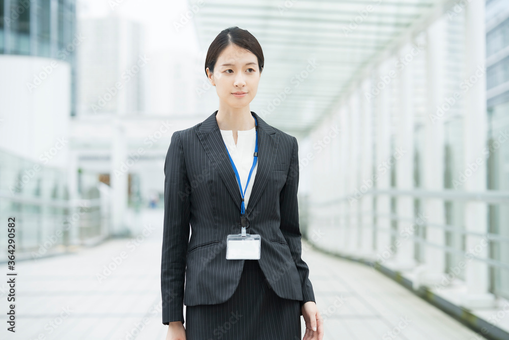 若いビジネスウーマンのポートレート 若いビジネスウーマンのポートレート