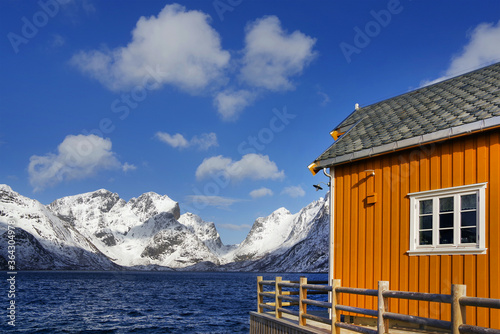 Foto Traditional fishermen cabins in Lofoten Archipelago, Norway, Europe