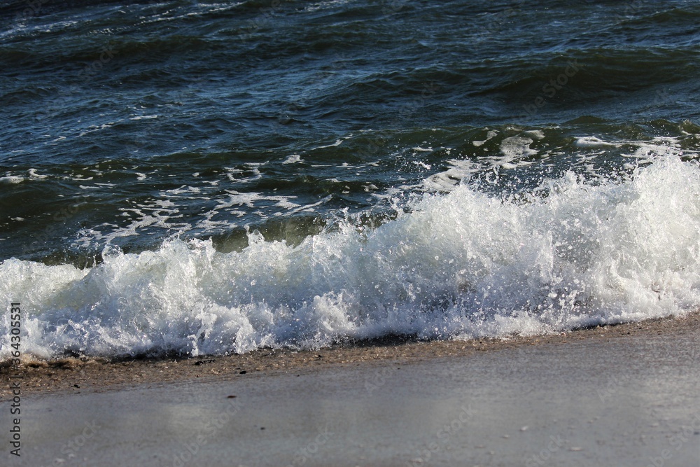 Fototapeta premium Waves on the beach