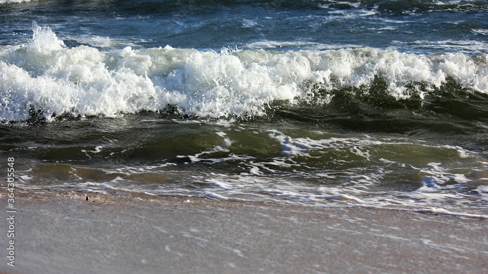 Fototapeta premium Waves on the beach