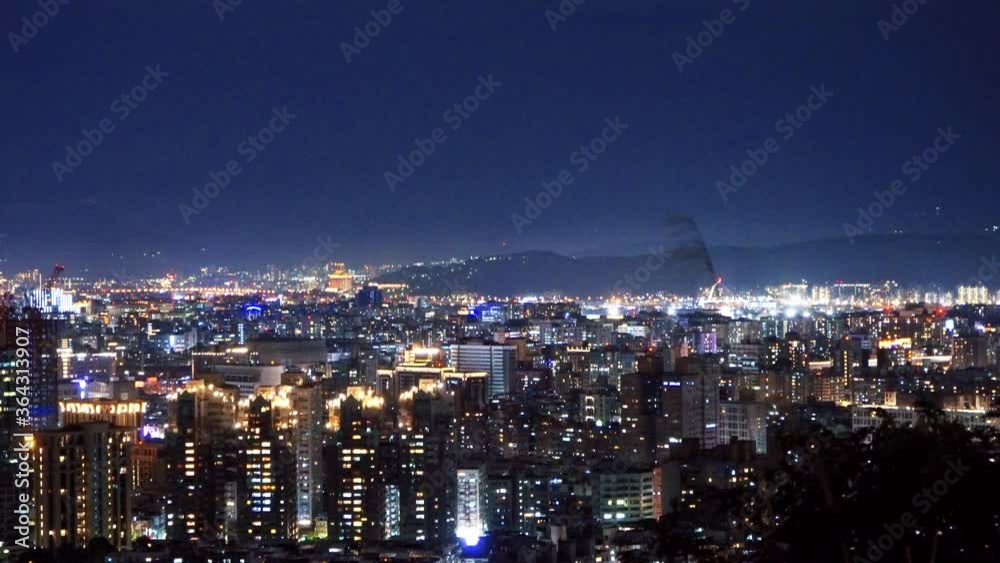 Shifting photography of the beautiful Taipei skyline at Xiangshan, Taipei, Taiwan Shifting photography of the beautiful Taipei skyline at Xiangshan, Taipei, Taiwan