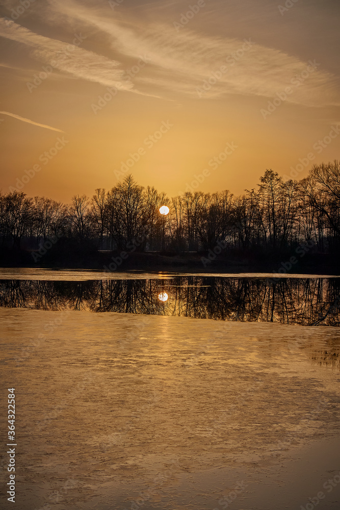 Naklejka premium Sonnenuntergang