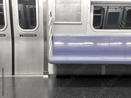 Empty subway seat in New York during Pandemic © didem