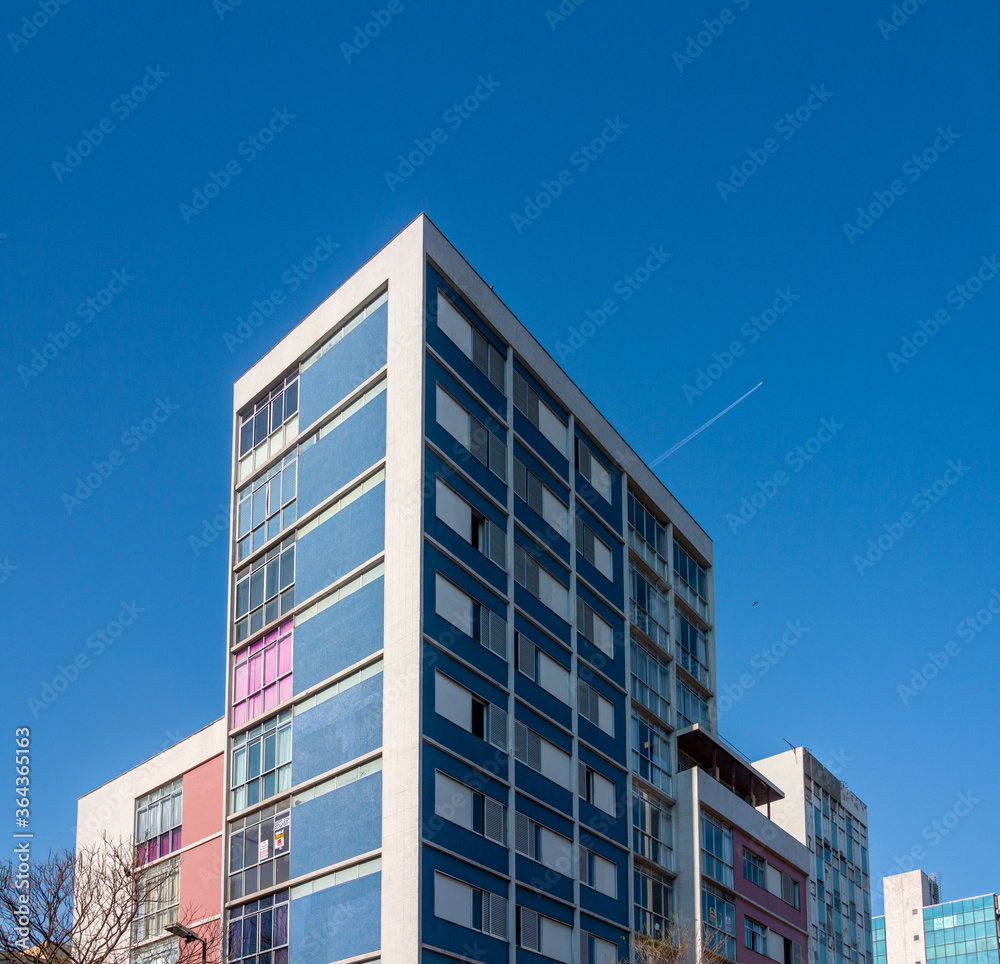 modernist apartment building in Belo Horizonte