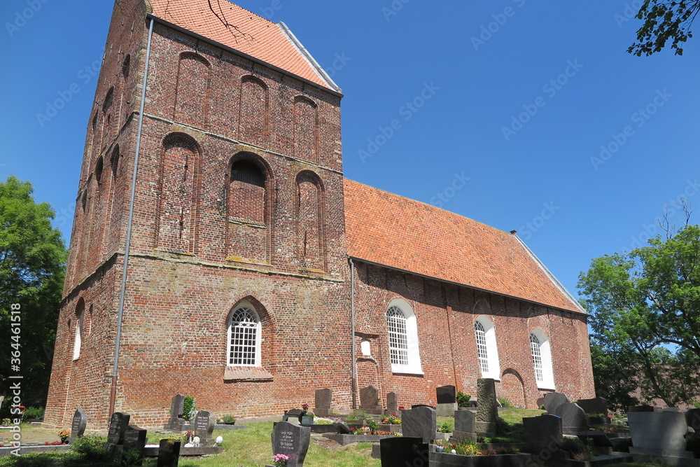 Dorfkirche von Suurhusen, Ostfriesland Dorfkirche von Suurhusen, Ostfriesland